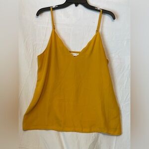 Socialite gold‎ blouse.